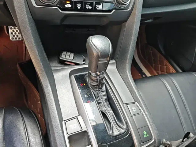 Honda Civic — Фото автомобиля 13