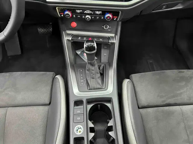 Audi Q3 — Фото автомобиля 10