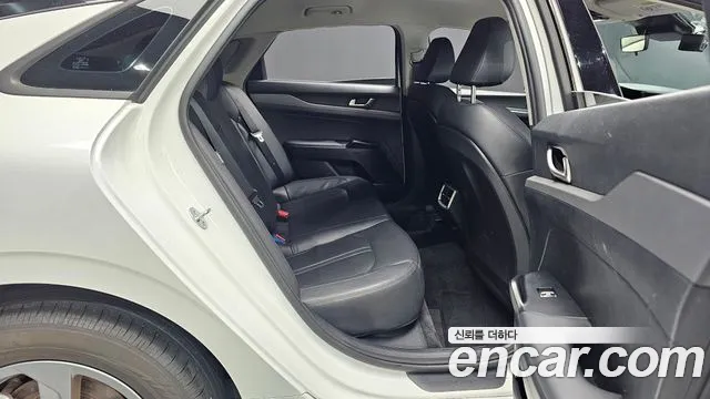Kia K5 K5 3 поколение 2.0 LPI(Для проката) — Фото автомобиля 12