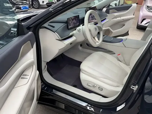 Buick Zenith Sedan 2025 Model Base Version — Фото автомобиля 19