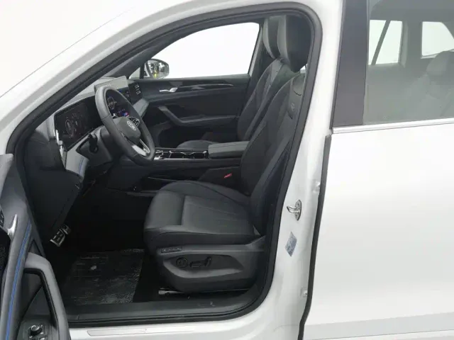 Volkswagen Tiguan L — Фото автомобиля 10