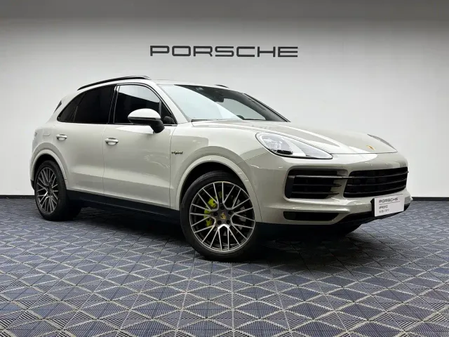 Porsche Cayenne — Фото автомобиля 9
