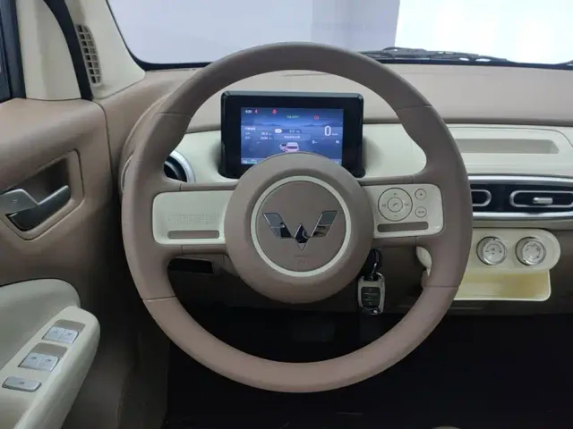 Wuling Hongguang Mini EV — Фото автомобиля 15