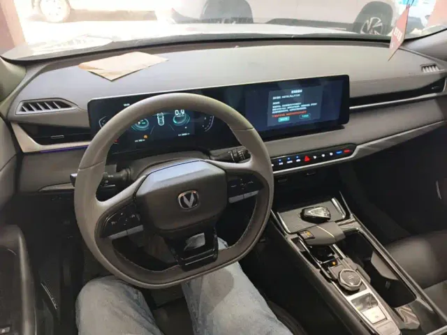 Changan Raeton Plus — Фото автомобиля 9