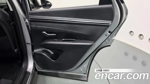 Hyundai Tucson Tucson (NX4) Дизель 2.0 2WD — Фото автомобиля 25
