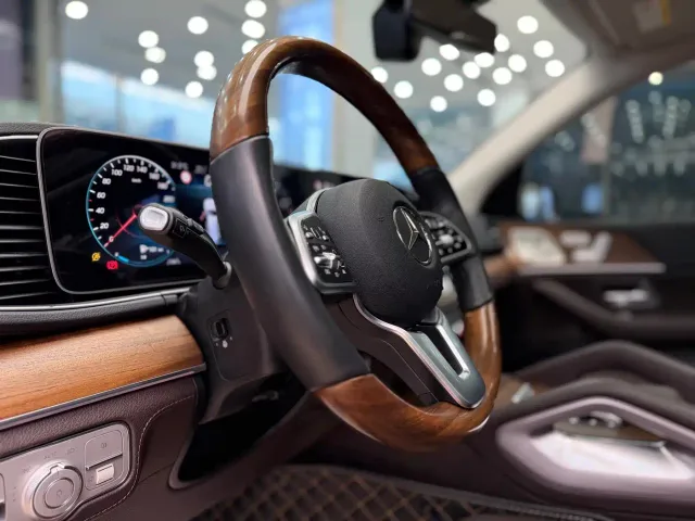 Mercedes-Benz GLS-Class — Фото автомобиля 13