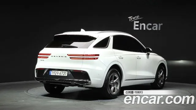 Genesis GV70 — Фото автомобиля 2