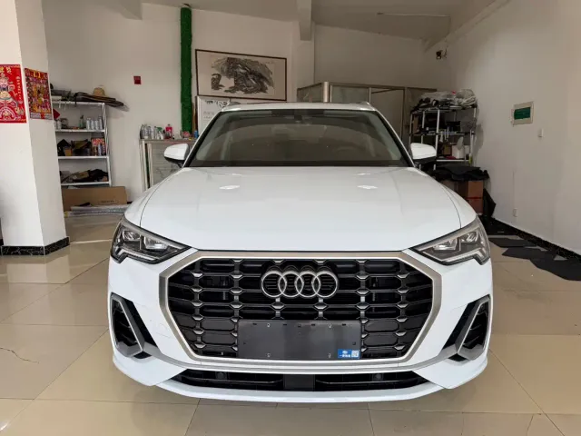 Audi Q3 — Фото автомобиля 2