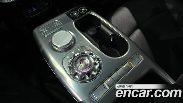 Genesis GV60 — Фото автомобиля 12