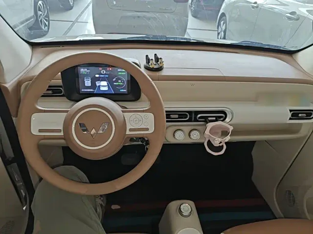 Wuling Hongguang Mini EV — Фото автомобиля 9