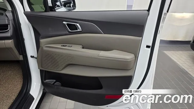Kia Carnival 4th Gen — Фото автомобиля 14