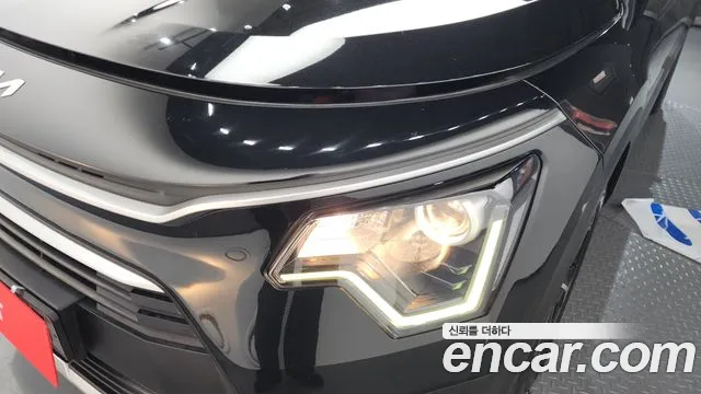 Kia Niro — Фото автомобиля 21