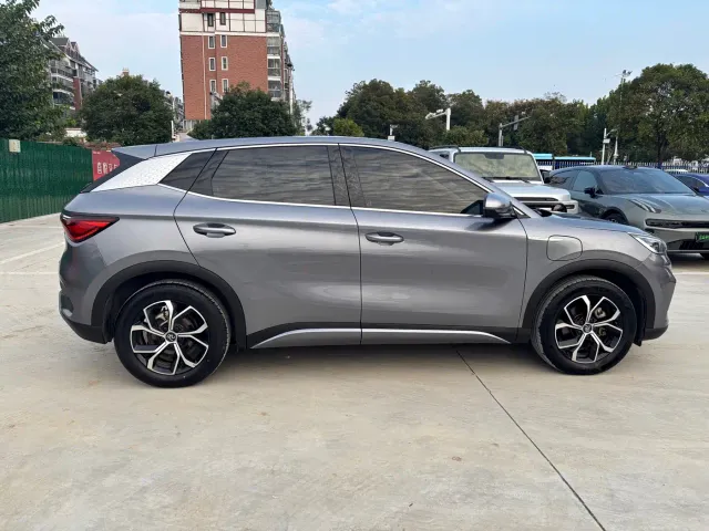 BYD Yuan PLUS — Фото автомобиля 10