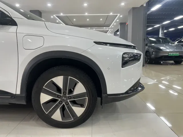 Xpeng G3 — Фото автомобиля 4