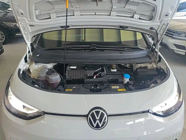 Volkswagen ID.3 — Фото автомобиля 19