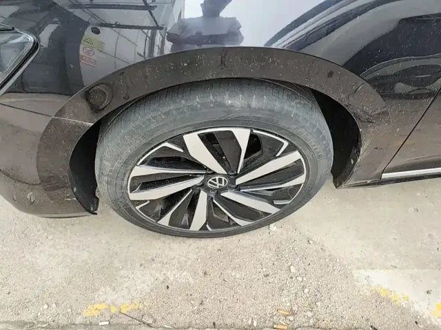 Volkswagen Passat — Фото автомобиля 24