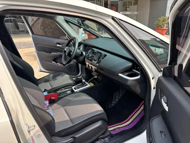 Honda Fit — Фото автомобиля 8