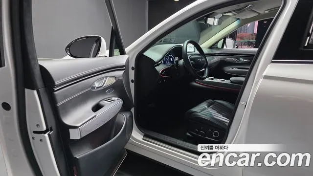 Genesis GV70 — Фото автомобиля 10