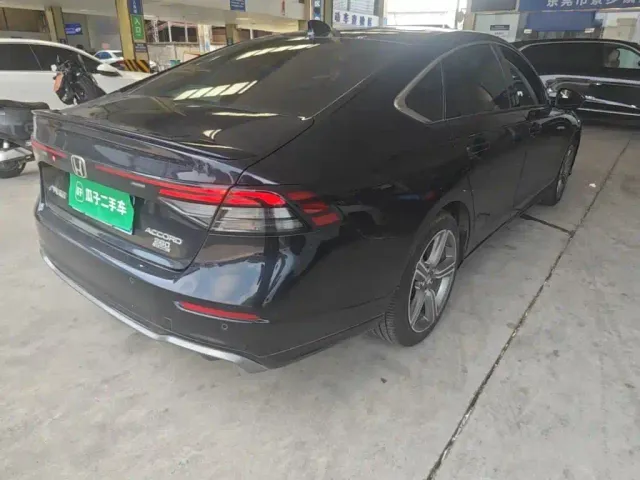 Honda Accord — Фото автомобиля 6