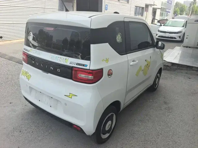 Wuling Motors Hongguang MINIEV 2022 Comfort NMC — Фото автомобиля 6