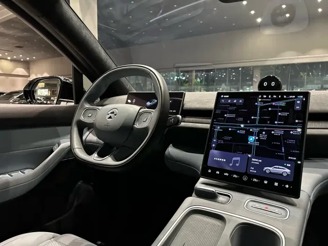 Nio EC6 — Фото автомобиля 14