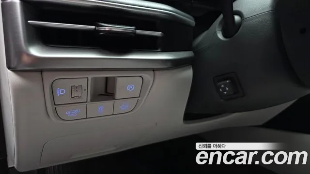 Hyundai Grandeur GN7 — Фото автомобиля 26