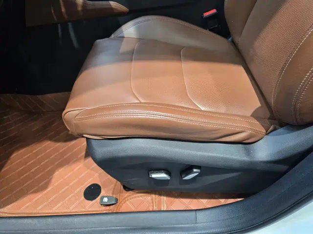Geely Vision X6 — Фото автомобиля 9