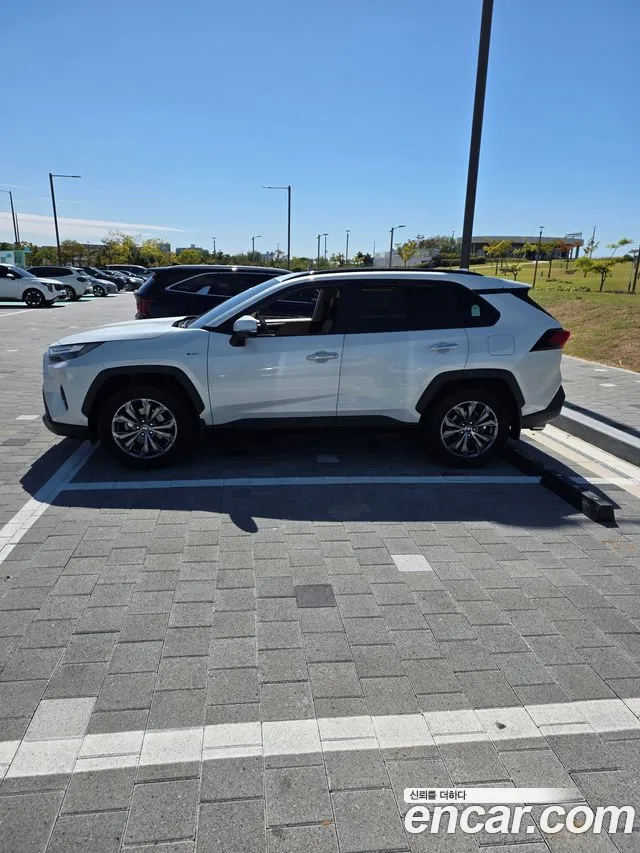 Toyota RAV4 5th Gen — Фото автомобиля 8