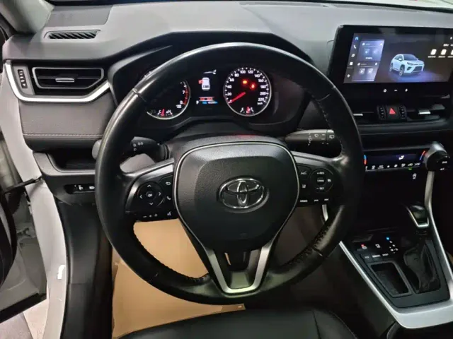 Toyota Wildlander — Фото автомобиля 10