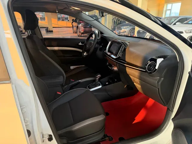 Kia KX1 — Фото автомобиля 4
