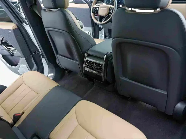 Land Rover Range Rover Sport — Фото автомобиля 12