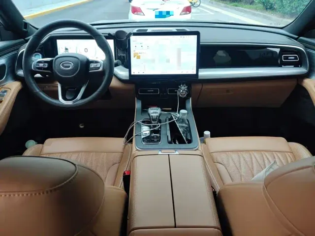 GAC Trumpchi GS8 — Фото автомобиля 5
