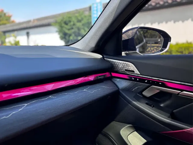 BMW 5 Series — Фото автомобиля 18