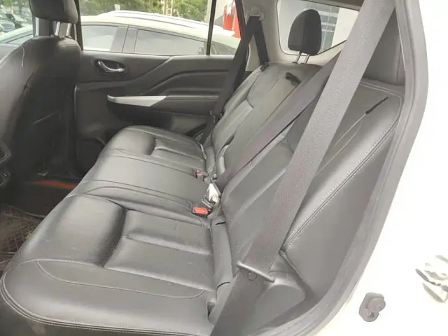Nissan Terra — Фото автомобиля 16