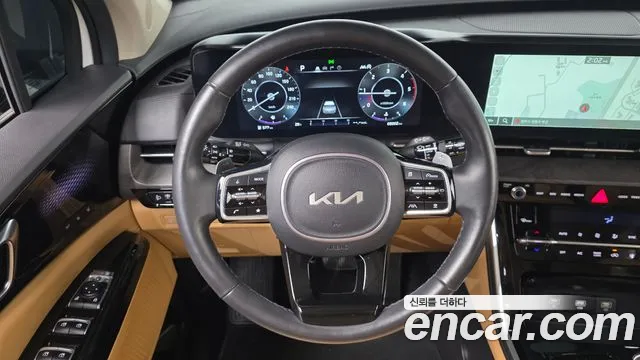 Kia Carnival Generation 4 — Фото автомобиля 13
