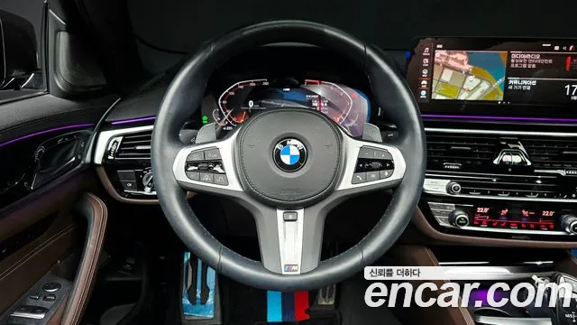 BMW 5 Series G30 — Фото автомобиля 19