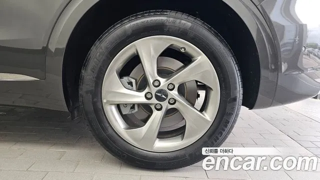 Genesis GV70 2.5T Бензин AWD — Фото автомобиля 5