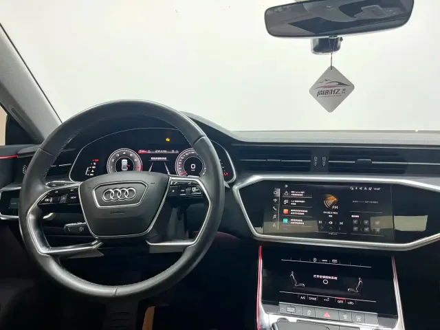 Audi A7L — Фото автомобиля 21