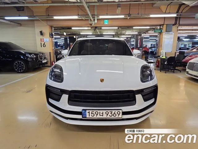 Porsche Macan — Фото автомобиля 3