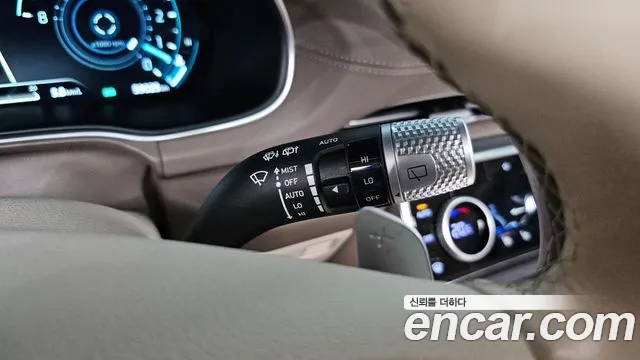 Genesis GV80 — Фото автомобиля 28
