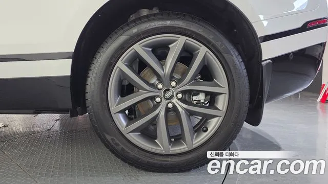 Land Rover Range Rover Velar — Фото автомобиля 8