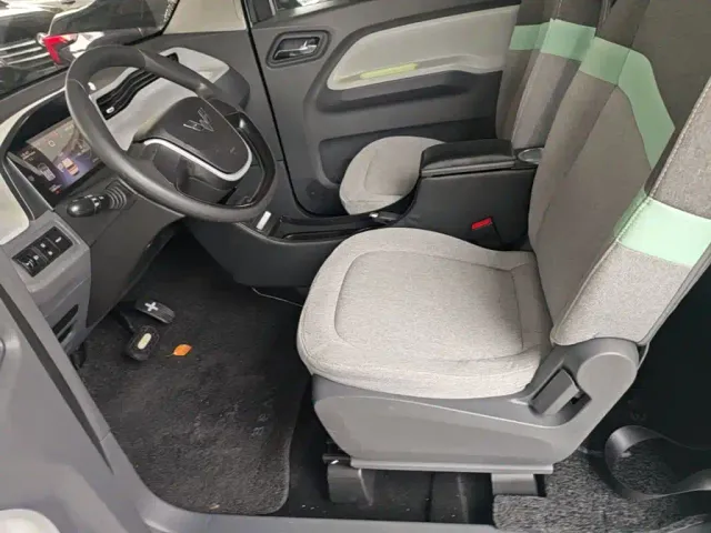 Wuling Hongguang Mini EV — Фото автомобиля 14