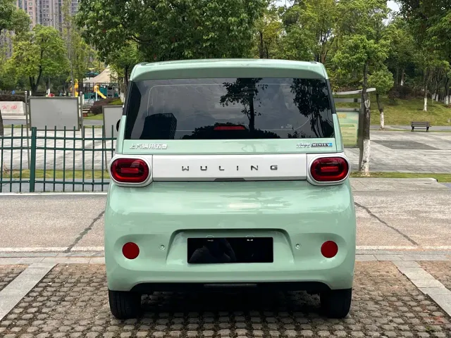 Wuling Hongguang Mini EV — Фото автомобиля 8