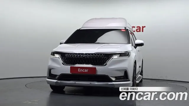 Kia Carnival Generation 4 — Фото автомобиля 3