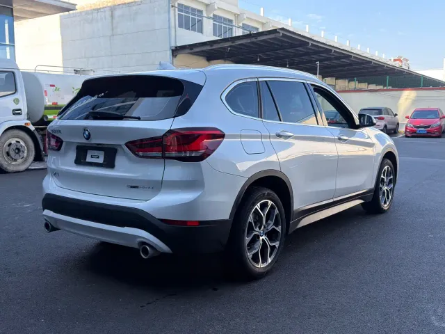 BMW X1 — Фото автомобиля 5