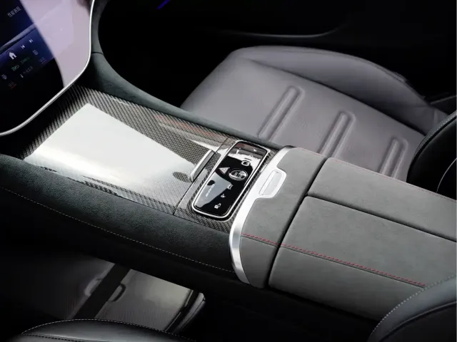Mercedes-Benz EQS AMG — Фото автомобиля 18