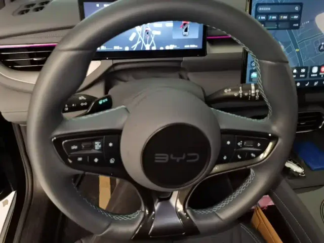 BYD Seal 06 GT — Фото автомобиля 10