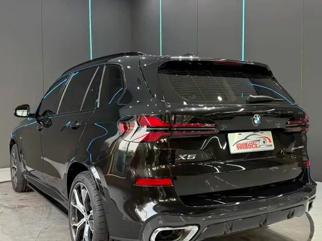 BMW X5 — Фото автомобиля 7