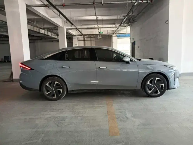 Geely Galaxy L6 — Фото автомобиля 3
