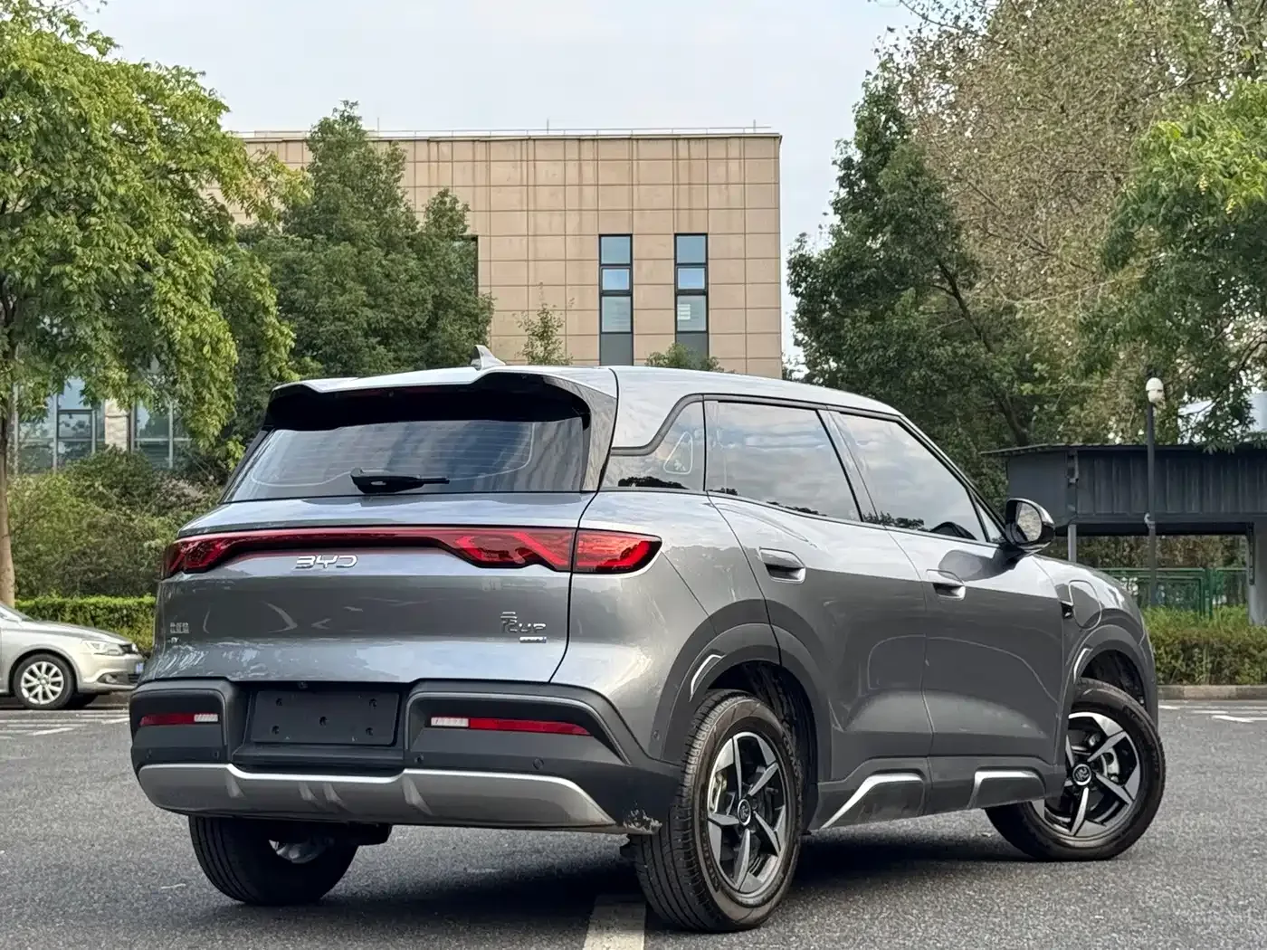 BYD Yuan UP 2025 Smart Drive Edition 401KM Leading Type — Фото автомобиля 11